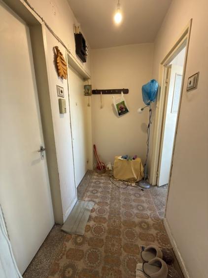 Apartament cu 3 camere semidecomandat în Andrei Mureșanu