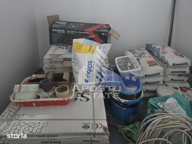 Casă cu 4 camere semidecomandat cu Teren 1440 Mp în Central