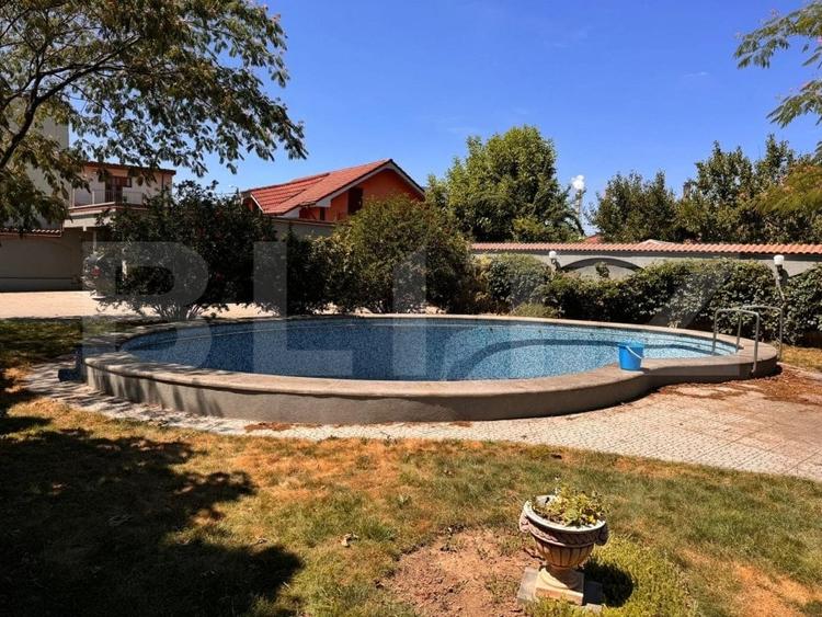Casă individuală cu 11 camere cu Piscina în Bariera Vâlcii