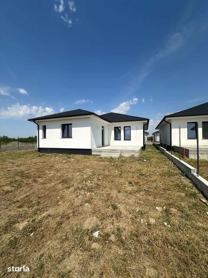 Casă cu 4 camere cu Teren 480 Mp în Central