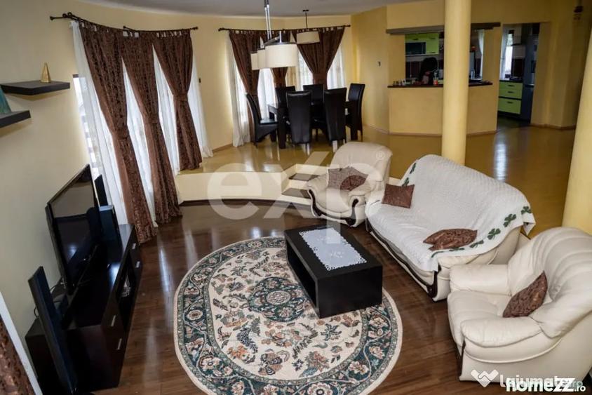 Casă cu 4 camere cu Teren 6436 Mp în Central