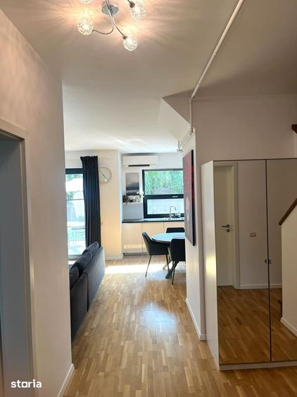 Casă cu 5 camere cu Teren 160 Mp în Corbeanca