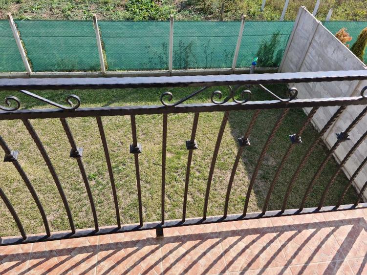 Casă cu 3 camere în Central