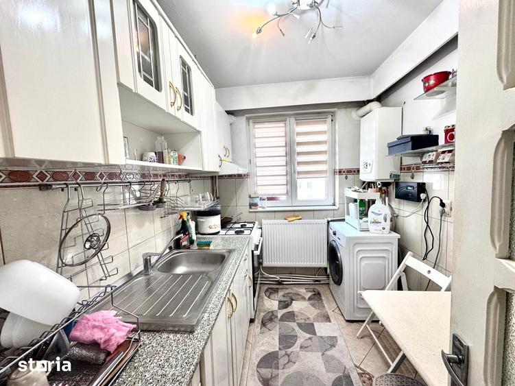 Apartament cu 3 camere decomandat în Orizont