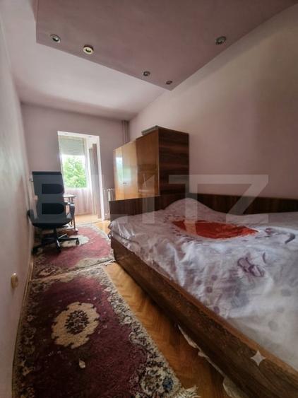 Apartament cu 3 camere semidecomandat, mobilat în Dacia