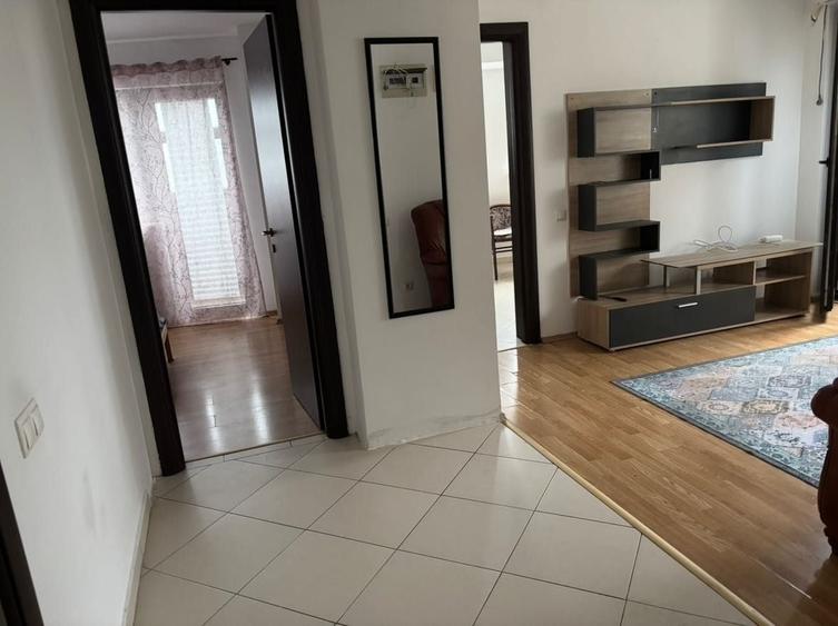 Apartament cu 2 camere semidecomandat, mobilat în Timpuri Noi