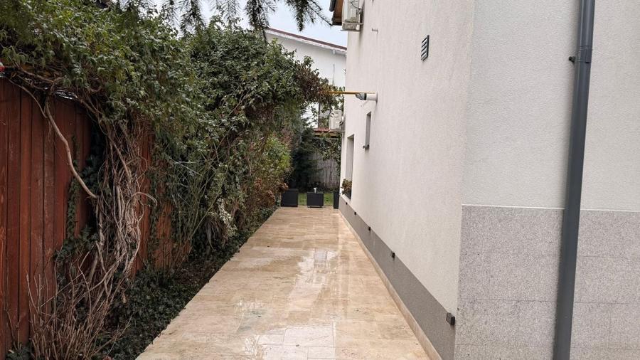 Casă individuală cu 3 camere cu Canalizare în Brâncoveanu