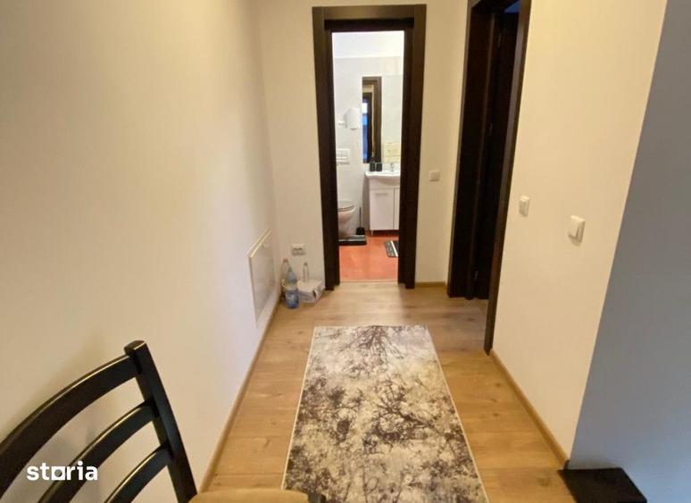 Apartament cu 3 camere în Centru Civic
