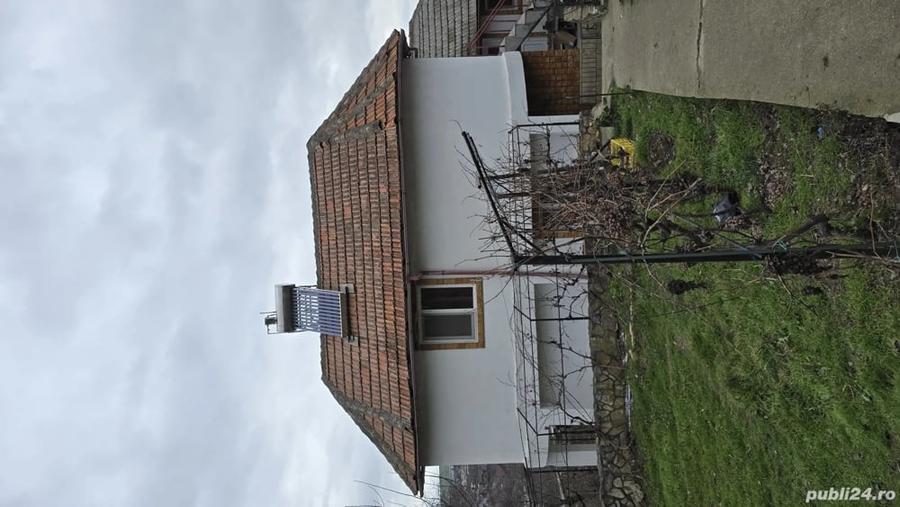 Casă cu 5 camere în Central