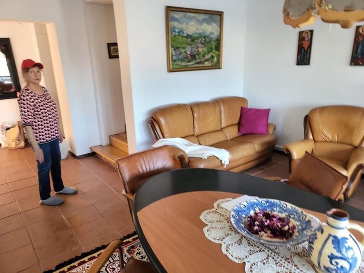 Casă cu 4 camere în Căteasca