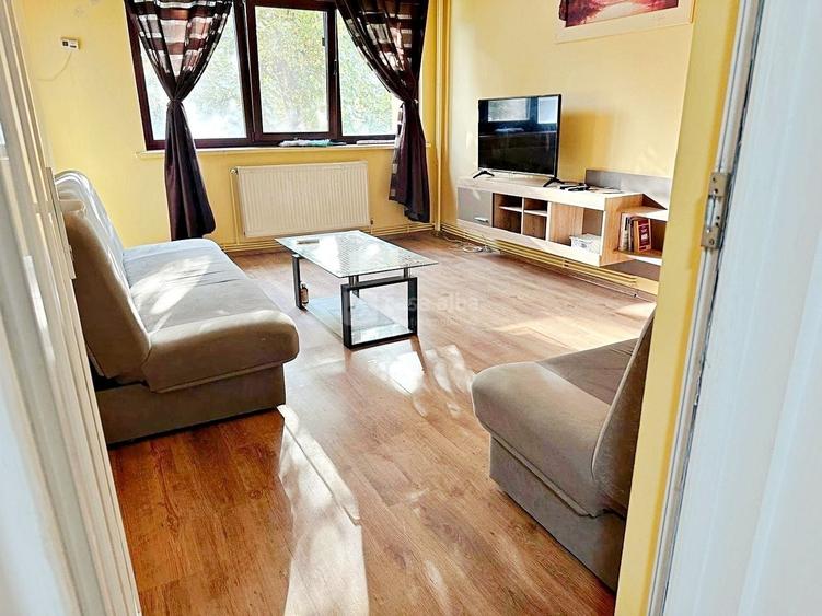 Apartament cu 2 camere decomandat, mobilat în Central