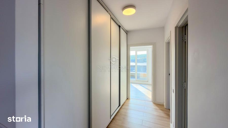 Apartament cu 3 camere semidecomandat, mobilat în Florești