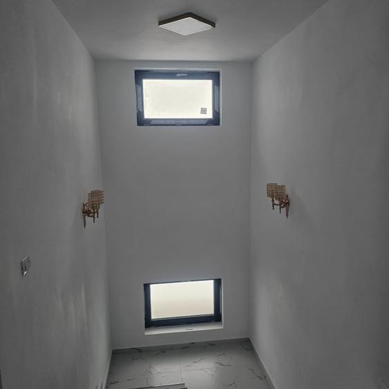 Casă individuală cu 6 camere cu Teren 412 Mp în Malu Mare