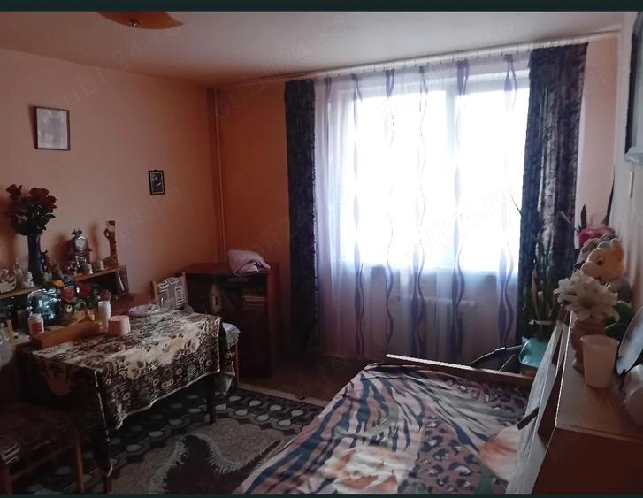 Apartament cu 2 camere decomandat în Precista
