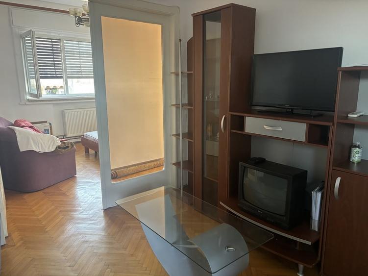 Garsonieră semidecomandată în Rosetti
