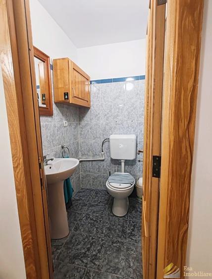 Apartament cu 4 camere decomandat în Titulescu