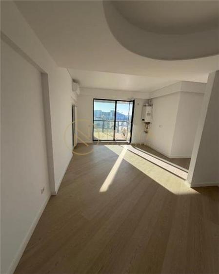 Apartament cu 3 camere decomandat în Pipera