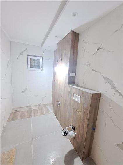 Apartament cu 3 camere decomandat în Complex Studențesc