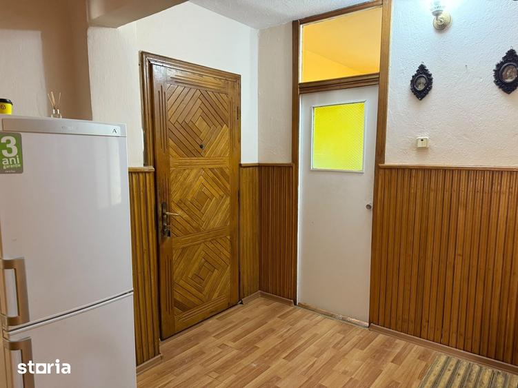Apartament cu 4 camere decomandat în Exterior Vest