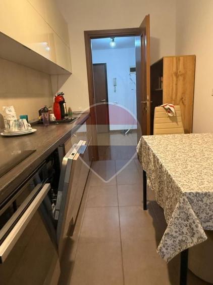 Apartament cu 2 camere semidecomandat, mobilat în Militari