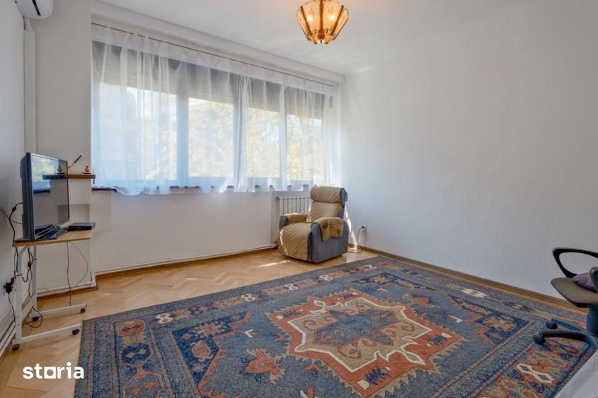Apartament cu 5 camere în Eminescu