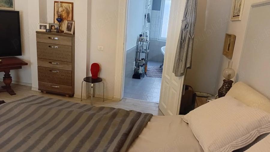 Casă cu 6 camere cu Teren 508 Mp în Bujac