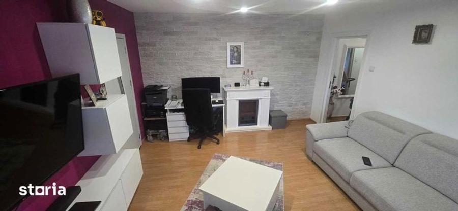 Apartament de vanzare cu 2 camere, Cartier Prundu, et 4/4 - 1