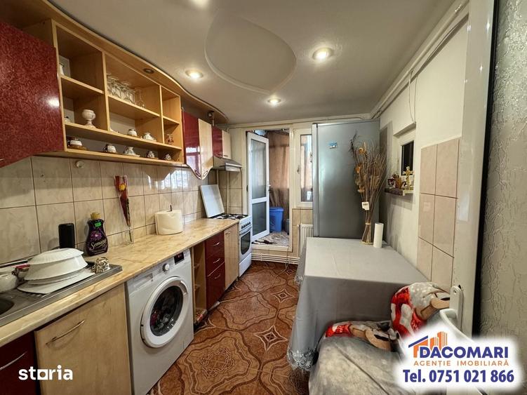 Apartament cu 2 camere decomandat în Micro 40