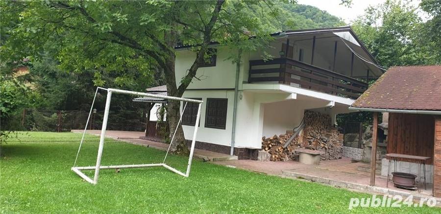 Casă cu 5 camere cu Teren 400 Mp în Hațeg