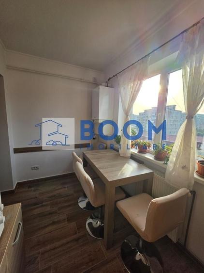 Apartament cu 4 camere, mobilat în Ostroveni