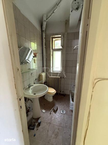 Apartament cu 2 camere decomandat, mobilat în Regie