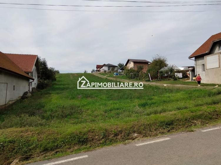 Teren Construcții intravilan de 2248 mp, în Nazna