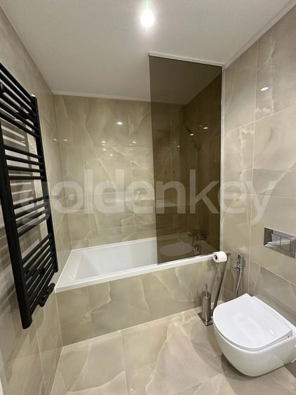 Apartament cu 3 camere semidecomandat, mobilat în Barbu Văcărescu