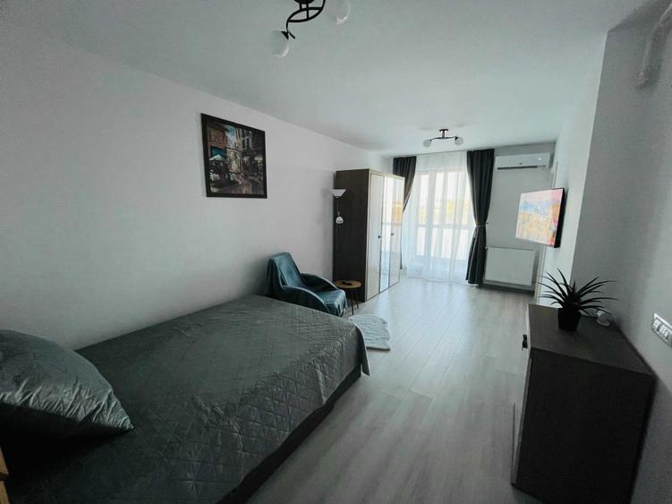 Garsonieră decomandată în Central