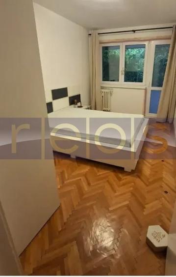 Apartament cu 3 camere semidecomandat în Timișoara
