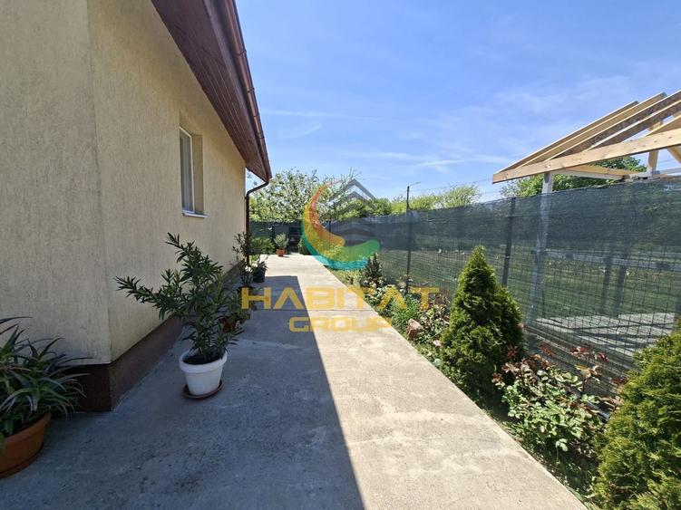 Casă individuală cu 3 camere cu Canalizare în Copăceni