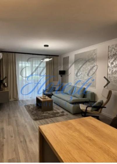 Apartament cu 2 camere semidecomandat, mobilat în Iris