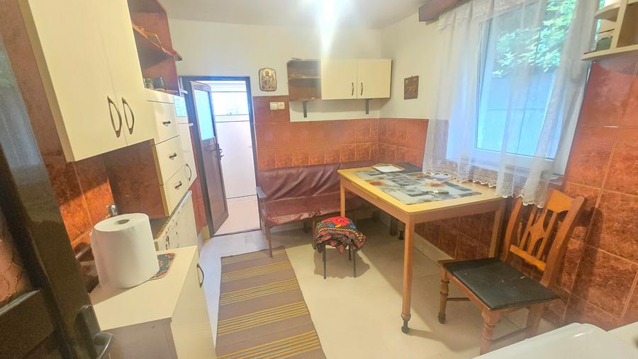 Casă cu 4 camere cu Canalizare în Gării