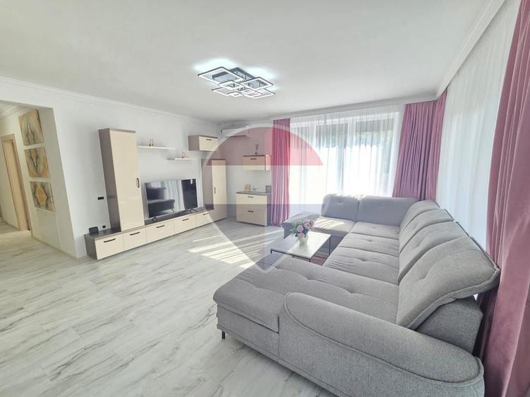 Apartament cu 3 camere decomandat, mobilat în Spitalul Județean