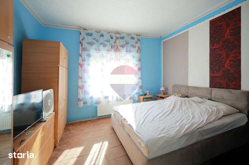 Casa de vanzare cu 4 camere - Santaul Mare, comuna Bor?, jude?ul Bihor - 9