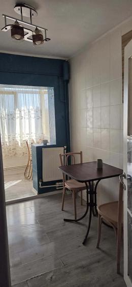 Apartament cu 3 camere decomandat în Țiglina 3