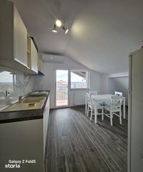 Apartament cu 3 camere în Iorga