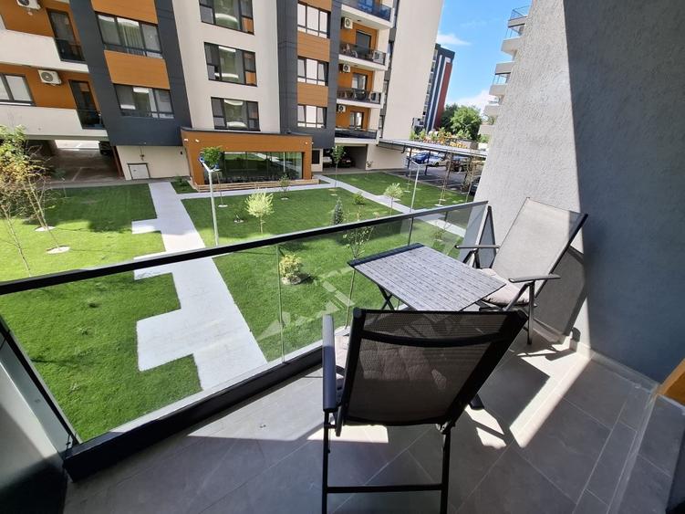 Apartament cu 2 camere decomandat în Apărătorii Patriei