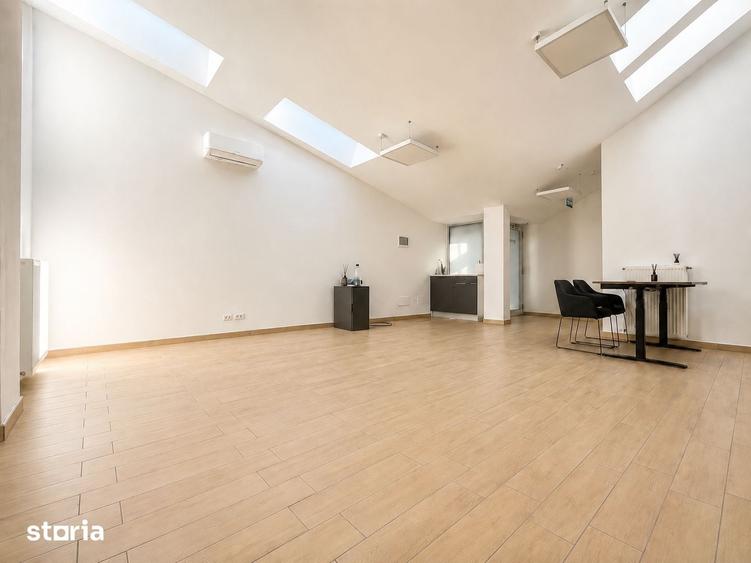 Spațiu comercial, de 45 mp, în P-ța Unirii