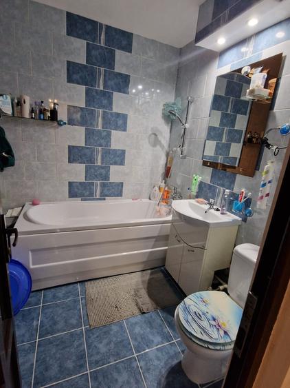 Apartament cu 3 camere ,decomandat, zona Alexandru cel Bun - 10