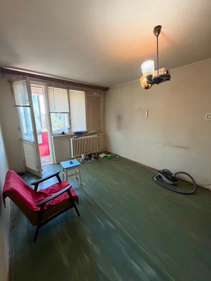 Apartament cu 2 camere semidecomandat în Vitan