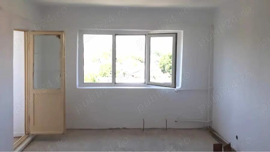 Apartament cu 2 camere decomandat în Calafat