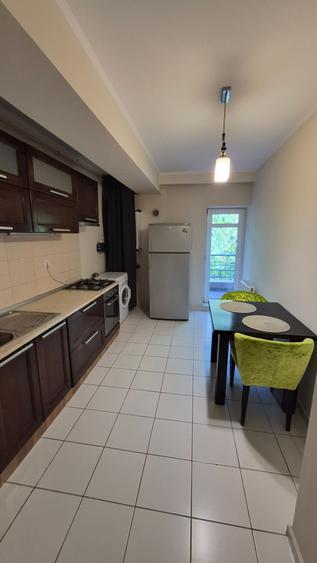 Apartament cu 3 camere decomandat în Herăstrău
