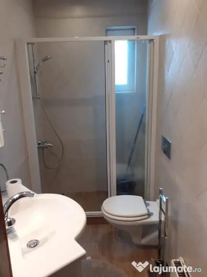 Apartament cu 3 camere decomandat în Dacia