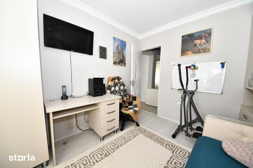 Apartament cu 3 camere decomandat în Central